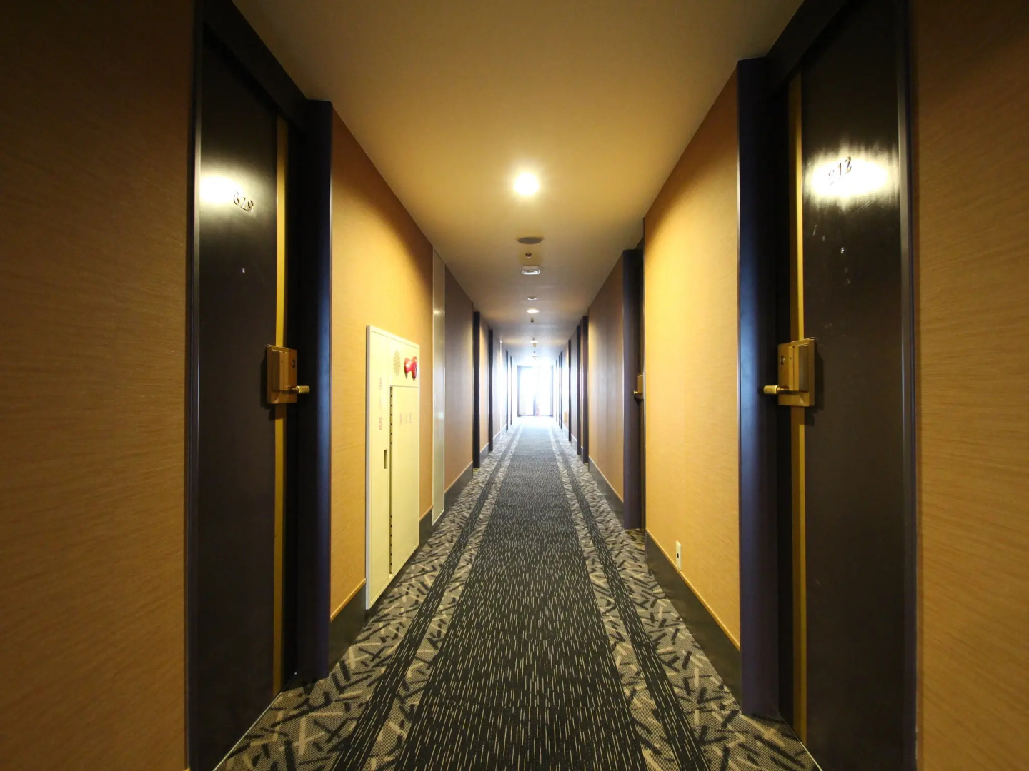 Apa Hotel Komatsu Grand