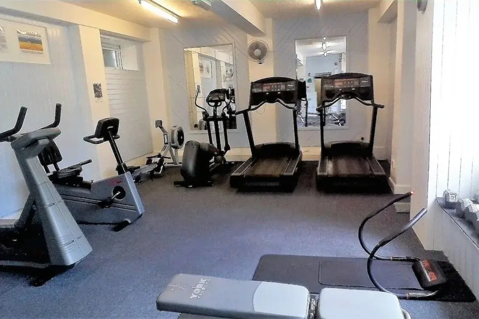 10 Valley View Lodge