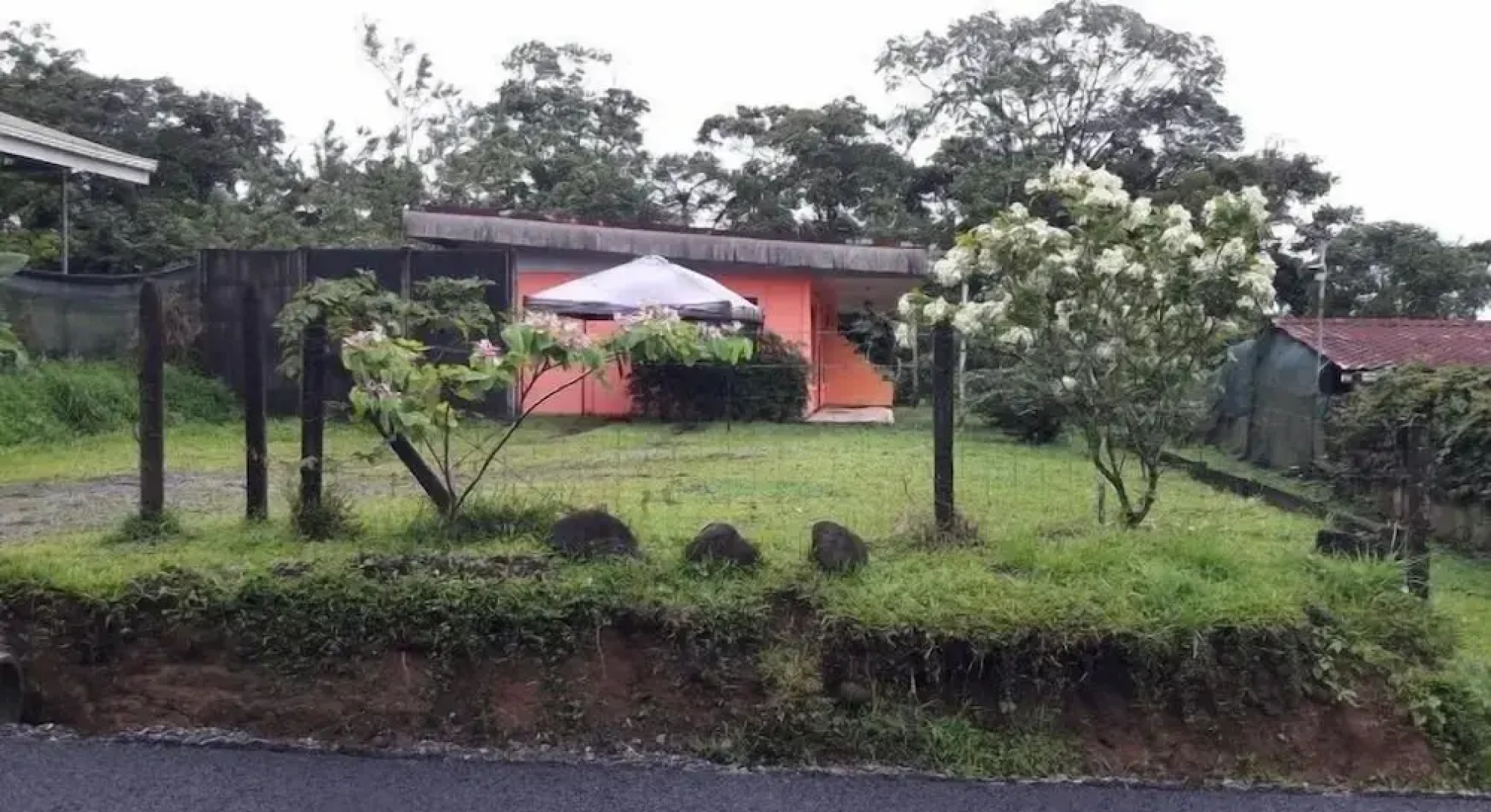 Hospedaje La Amistad