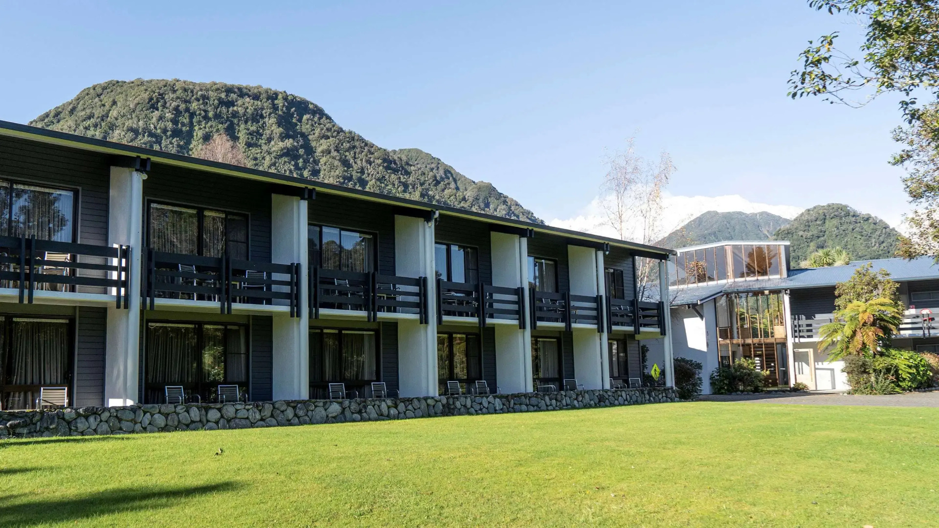 Scenic Hotel Franz Josef Glacier