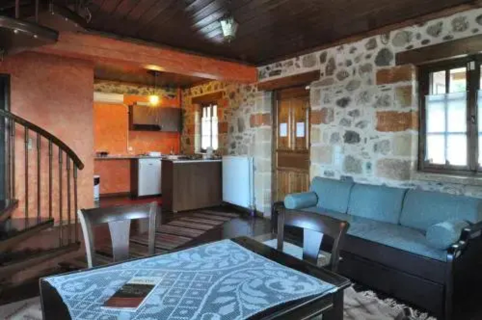 Pikoulianika Apartments