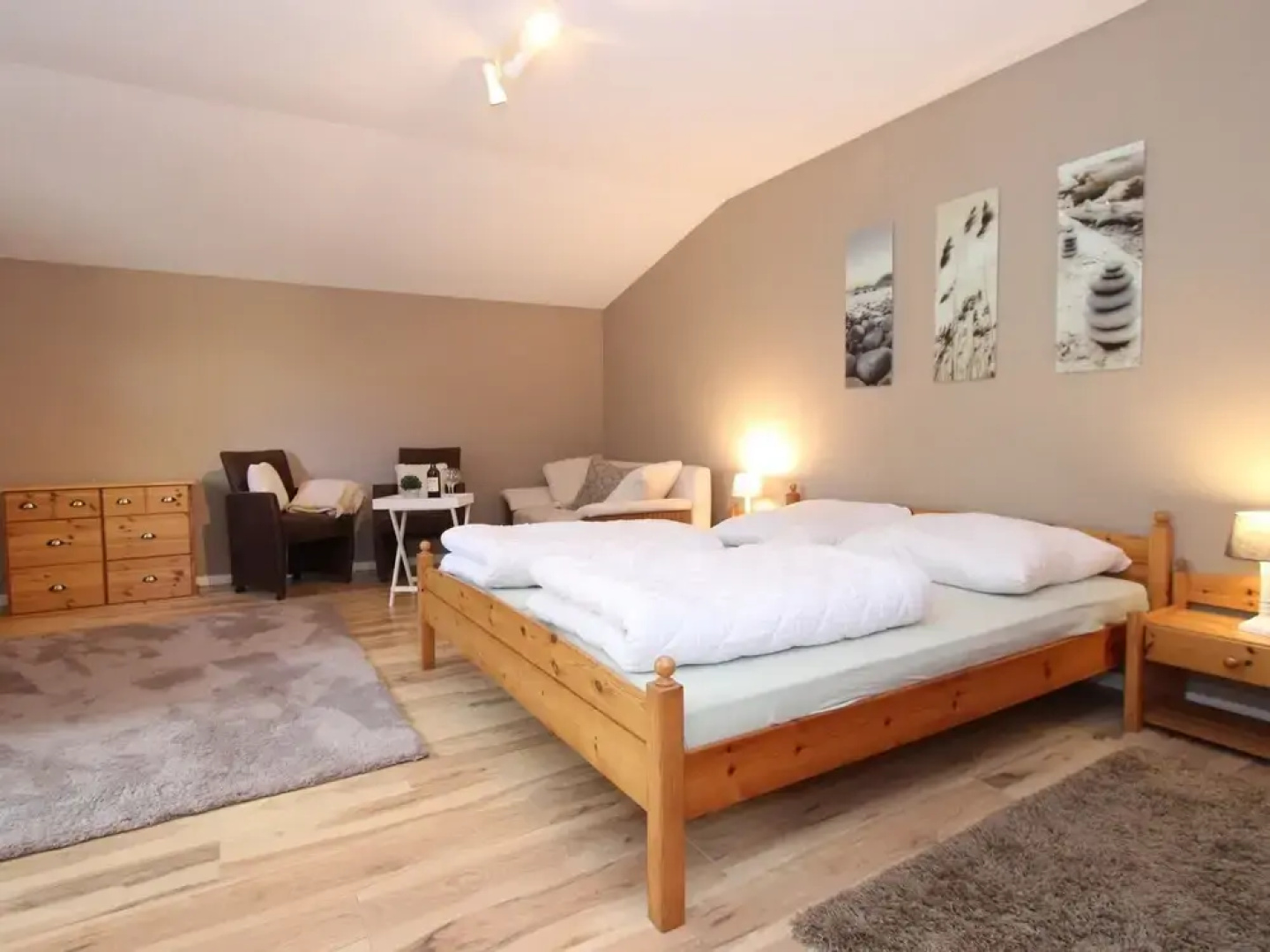 Cozy Apartment With Pool & Forest
