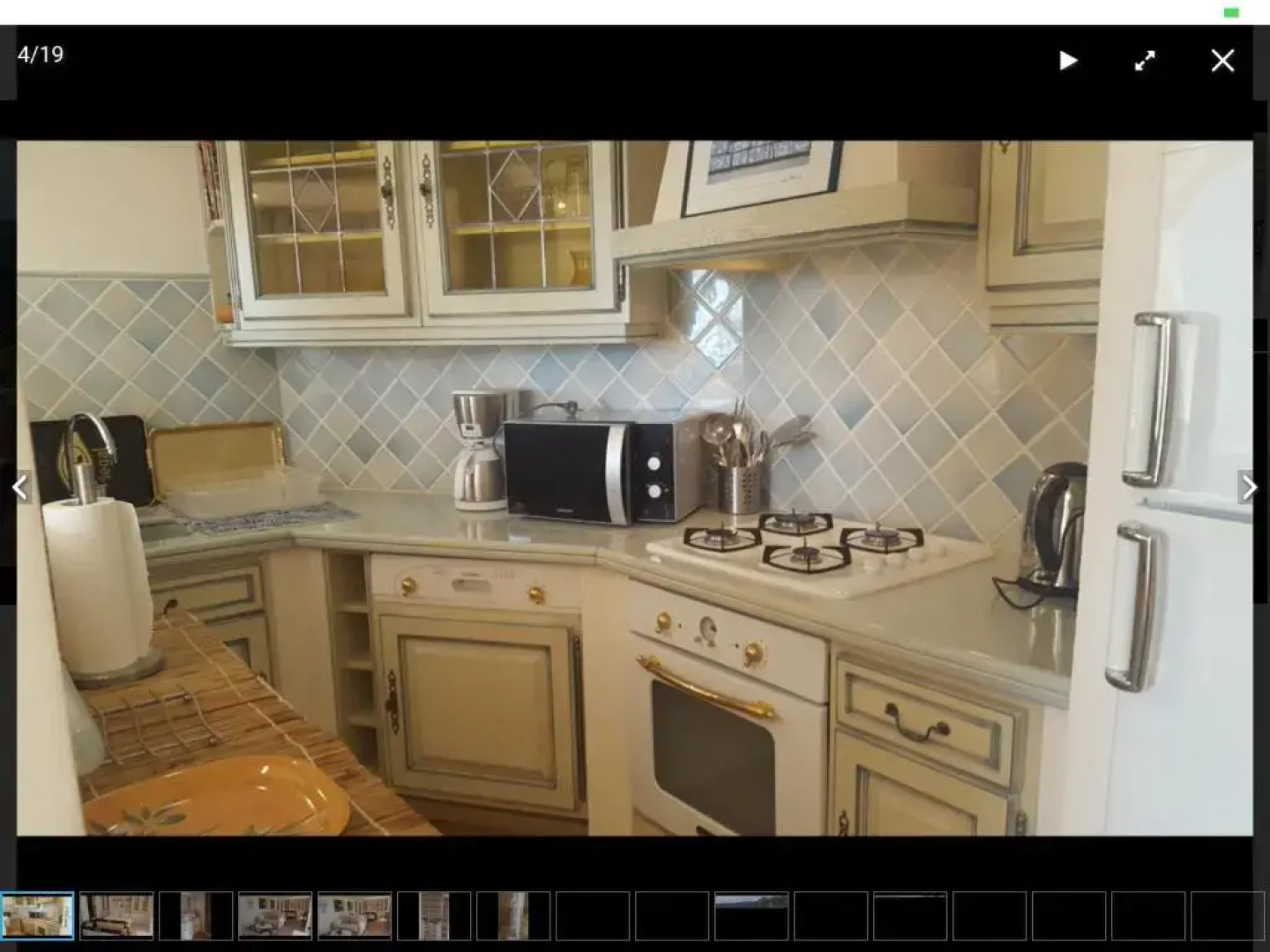 Room in Apartment - Beautiful F1 standing swimming pool, view