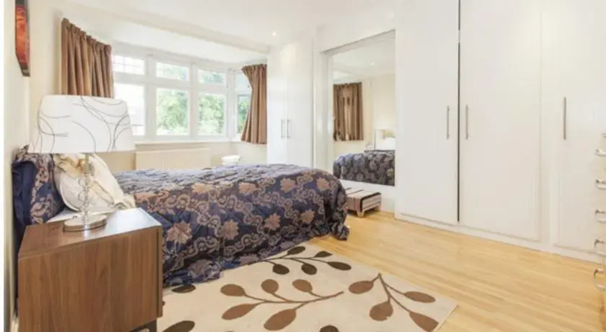 Three-Bedroom House on The Vale