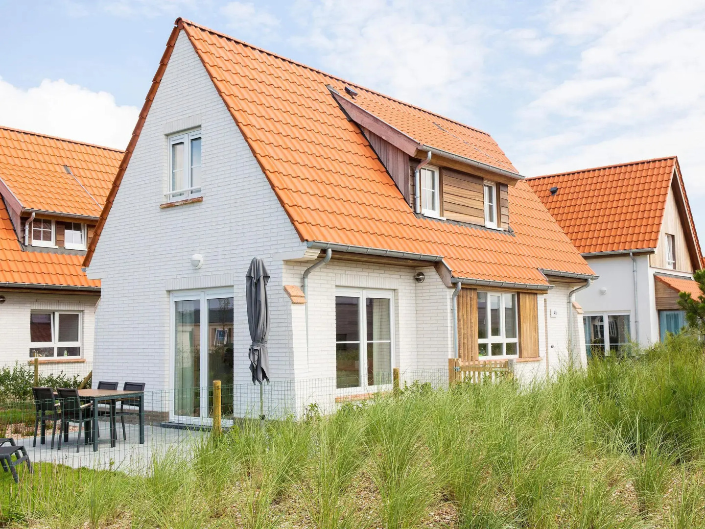 Villa, two Bathrooms and a Washing Machine, Near Ostend