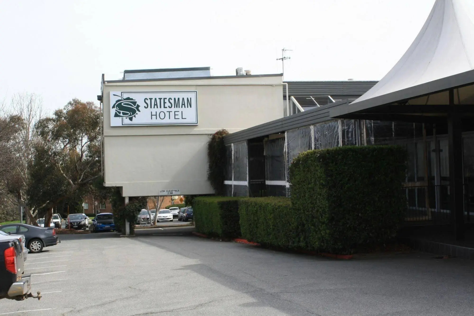 Statesman Hotel