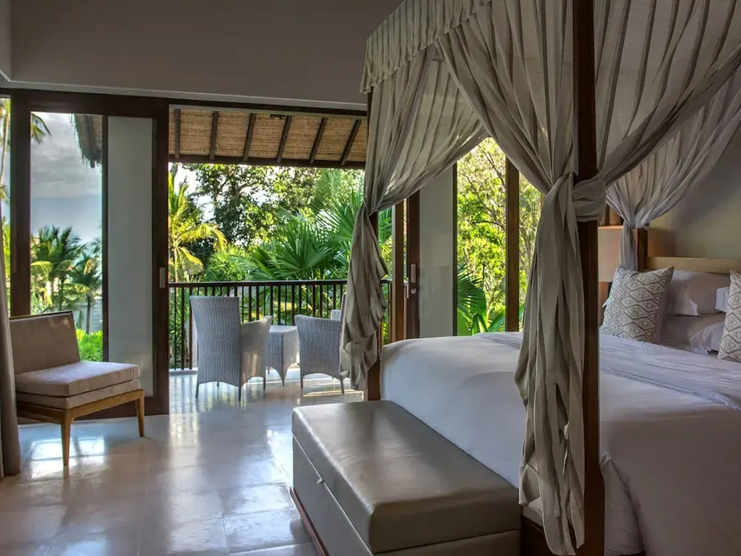 Seseh Beach Villas