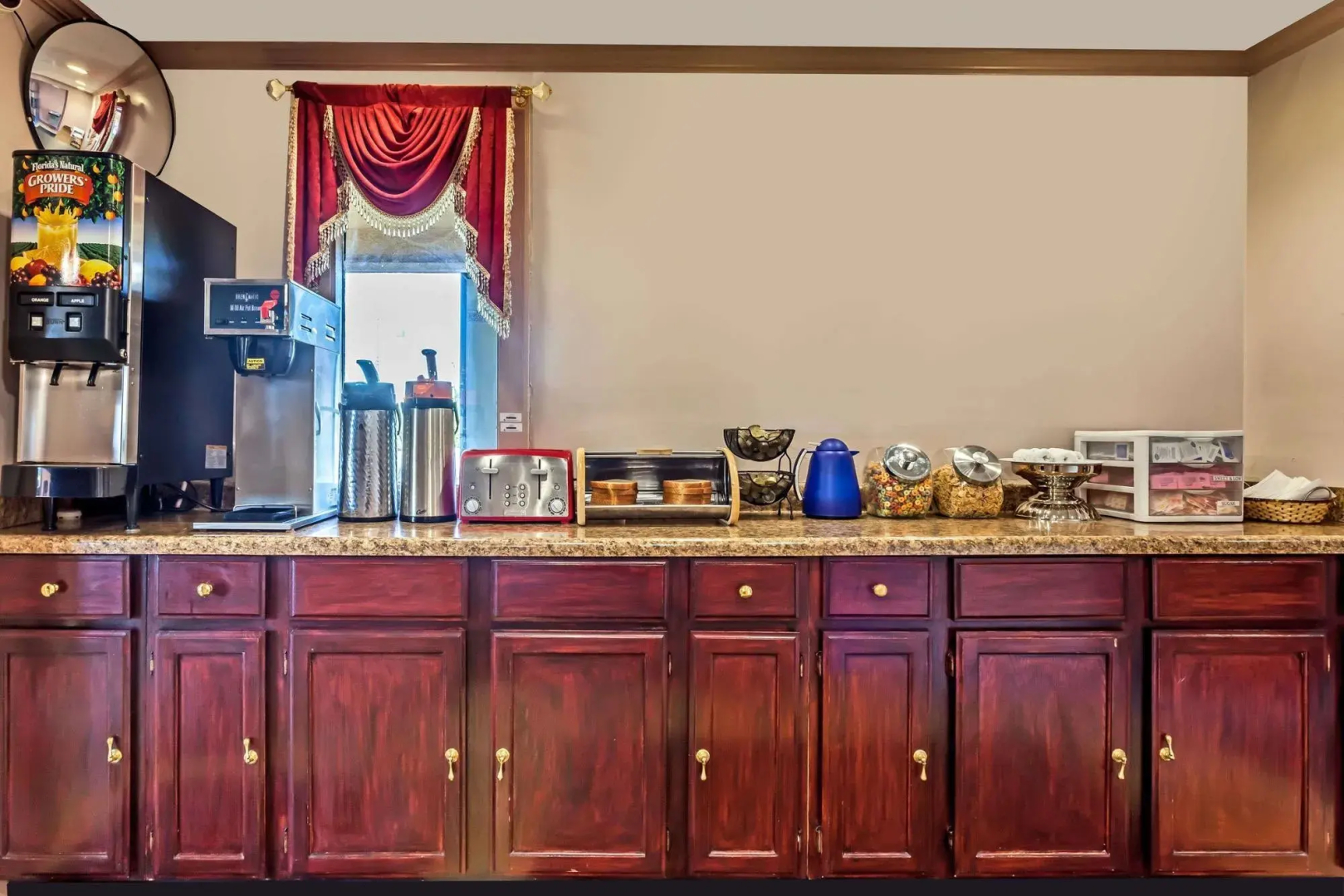 Knights Inn - Seymour