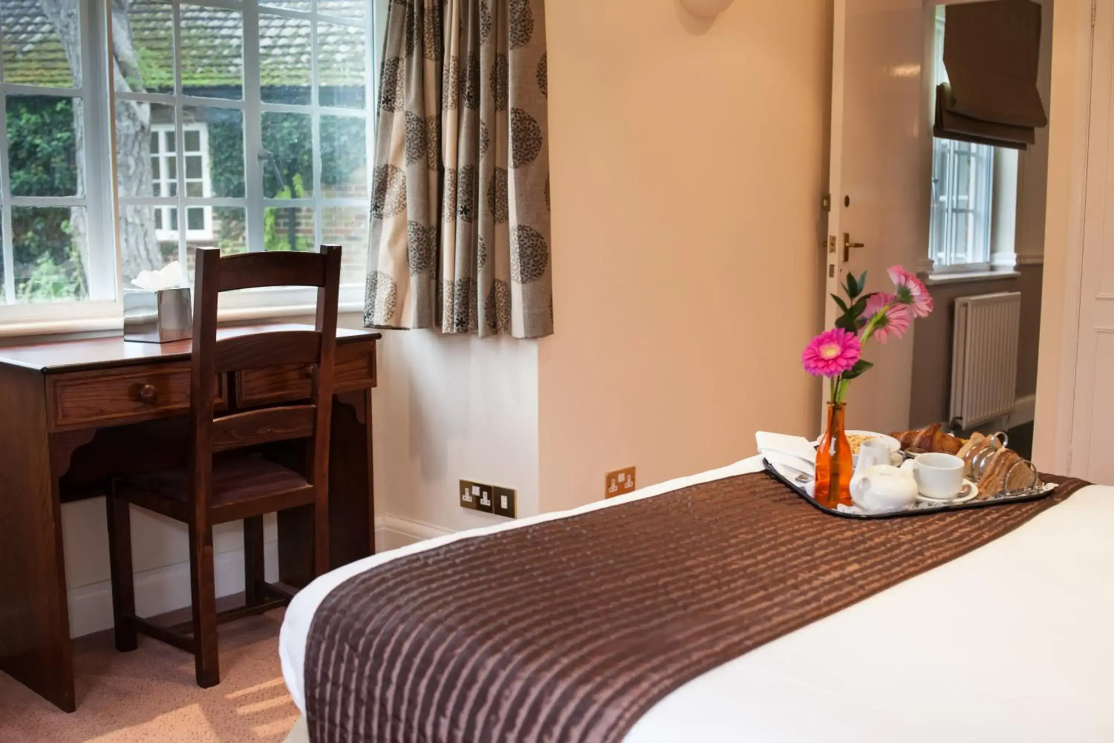 Warren Lodge Hotel