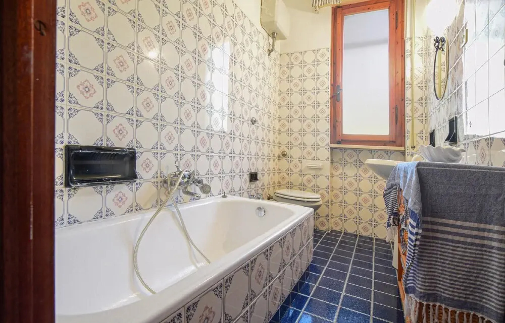 Beautiful Apartment in Rosignano Solvay-casti With Wifi and 2 Bedrooms