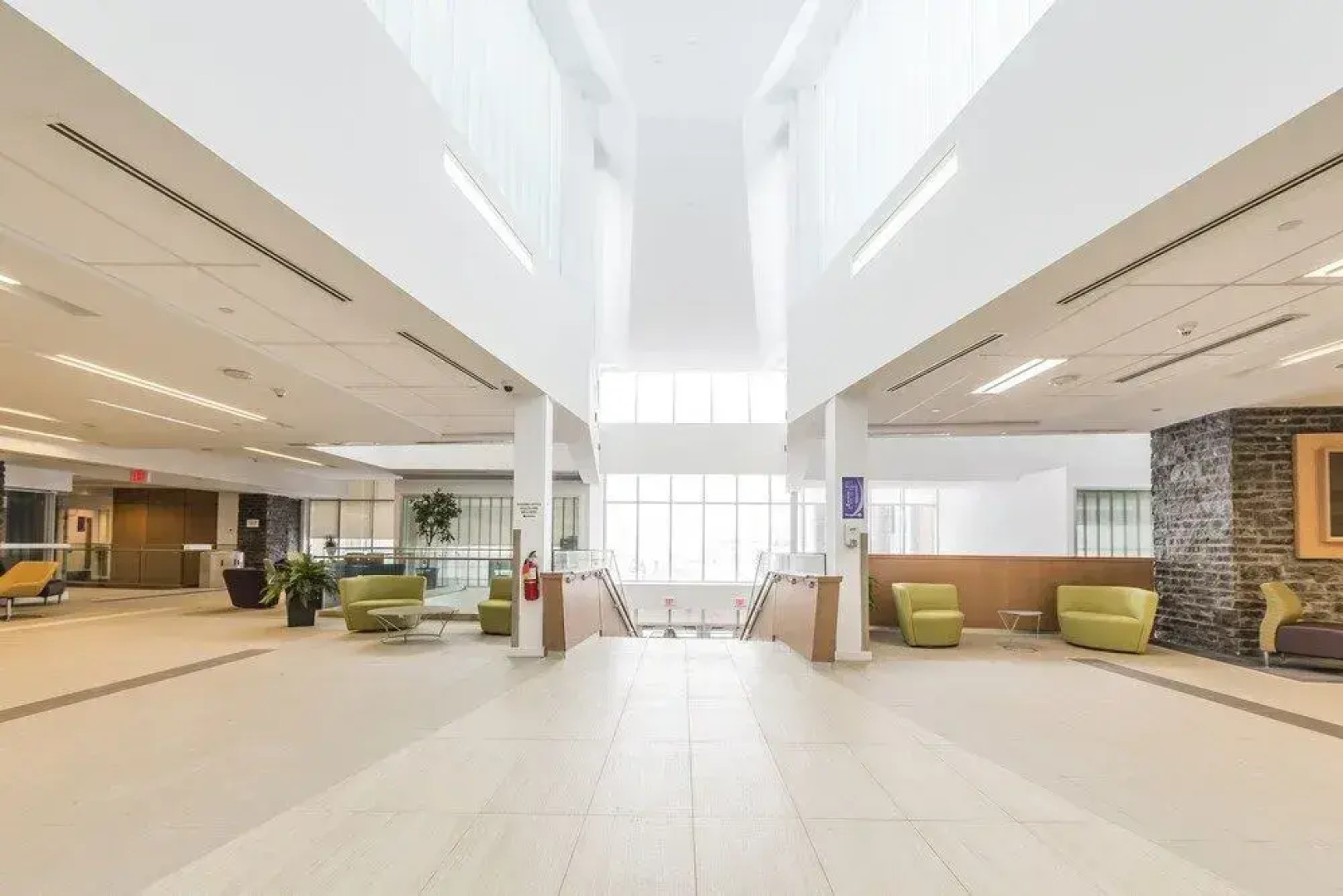 Western Bed and Breakfast - Ontario Hall