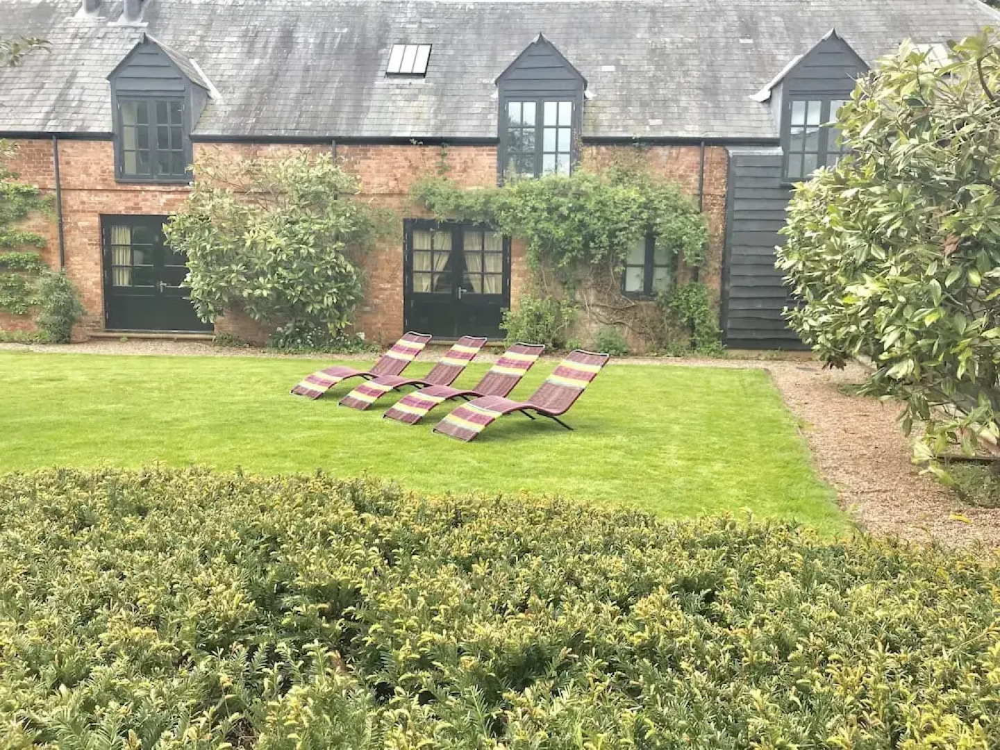 Lovely Big Barn with Hot Tub