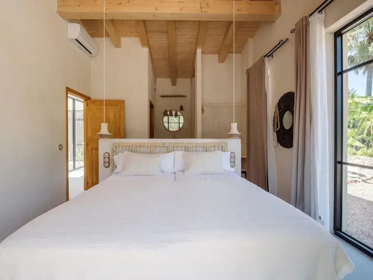 Lavish Villa With Private Pool