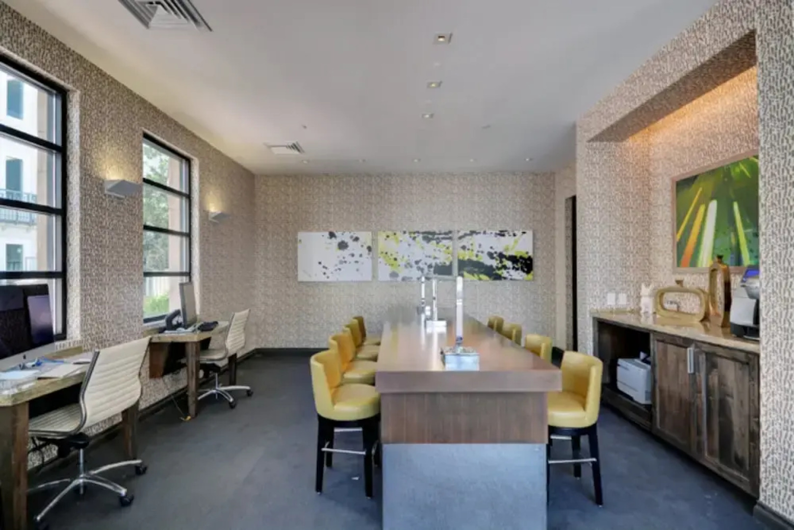 Global Luxury Suites Baypointe Station