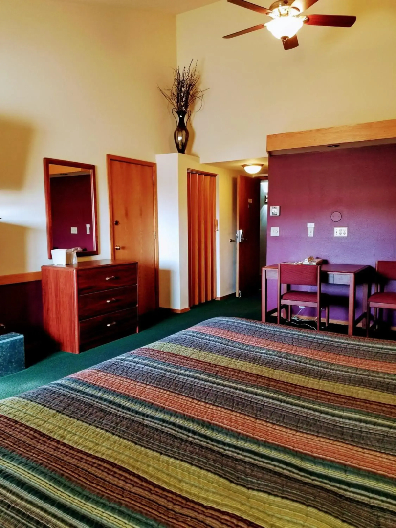 The Round Barn Lodge