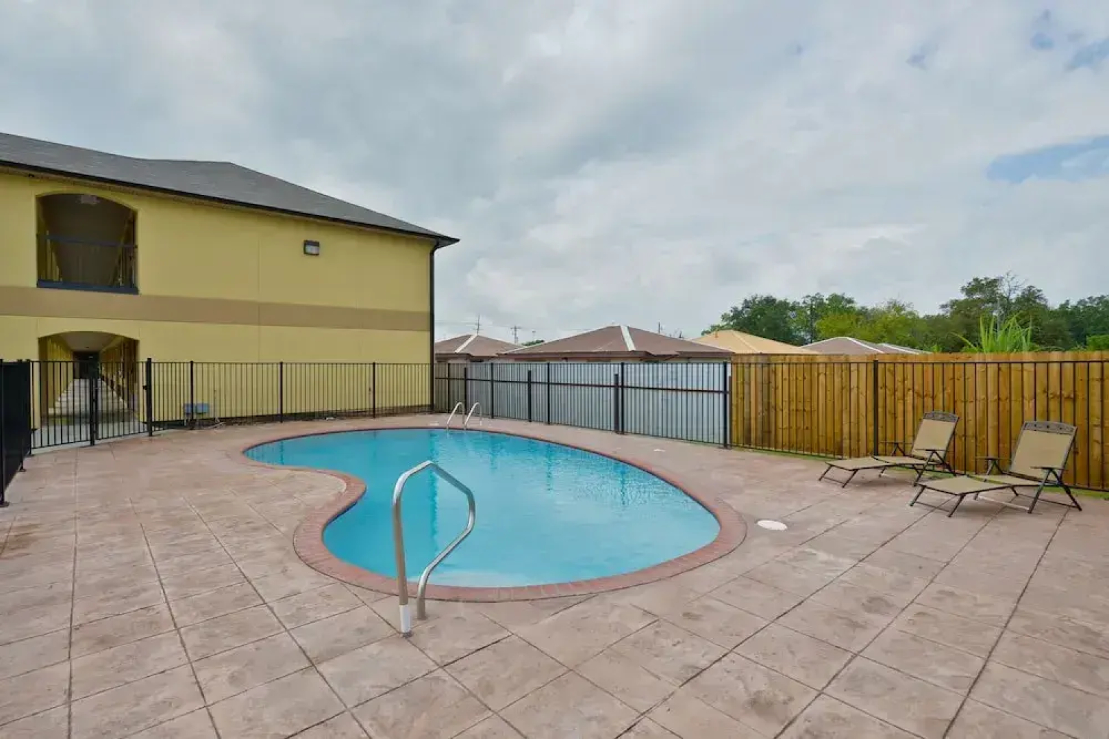 Americas Best Value Inn And Suites Lake Charles I210 Exit 11