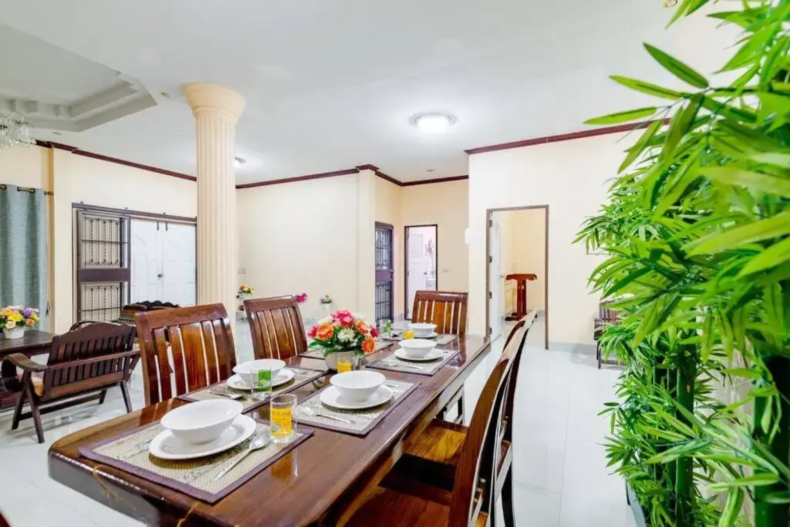 Bangsaphan Paradise Blue House 230 m. to the beach