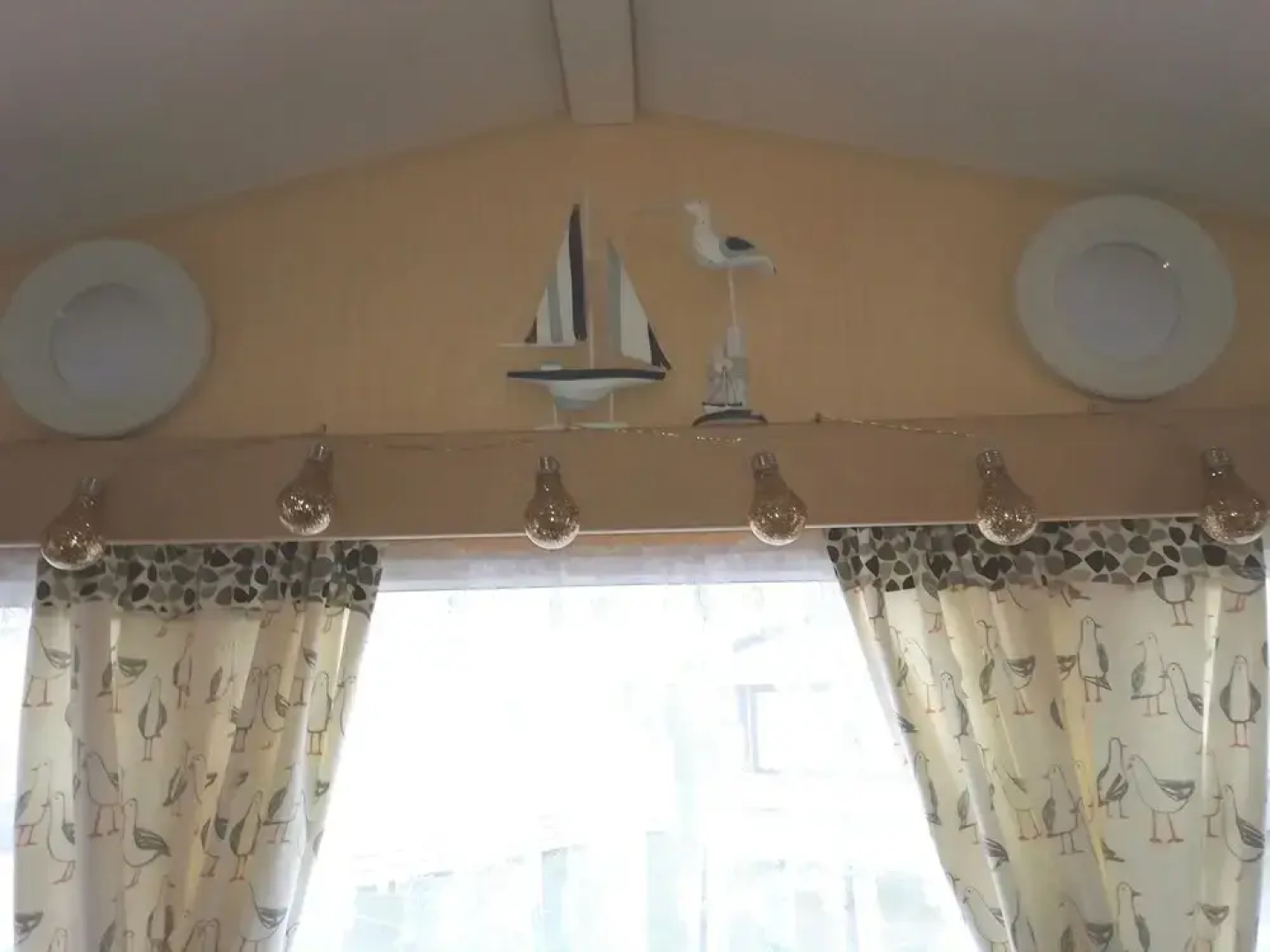 "seagulls" Sleeps 6.beautiful Wales. Dog Friendly