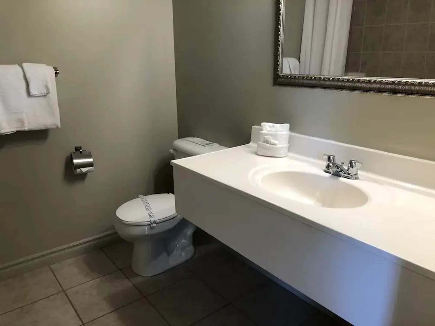 Adventure The Bruce Inn