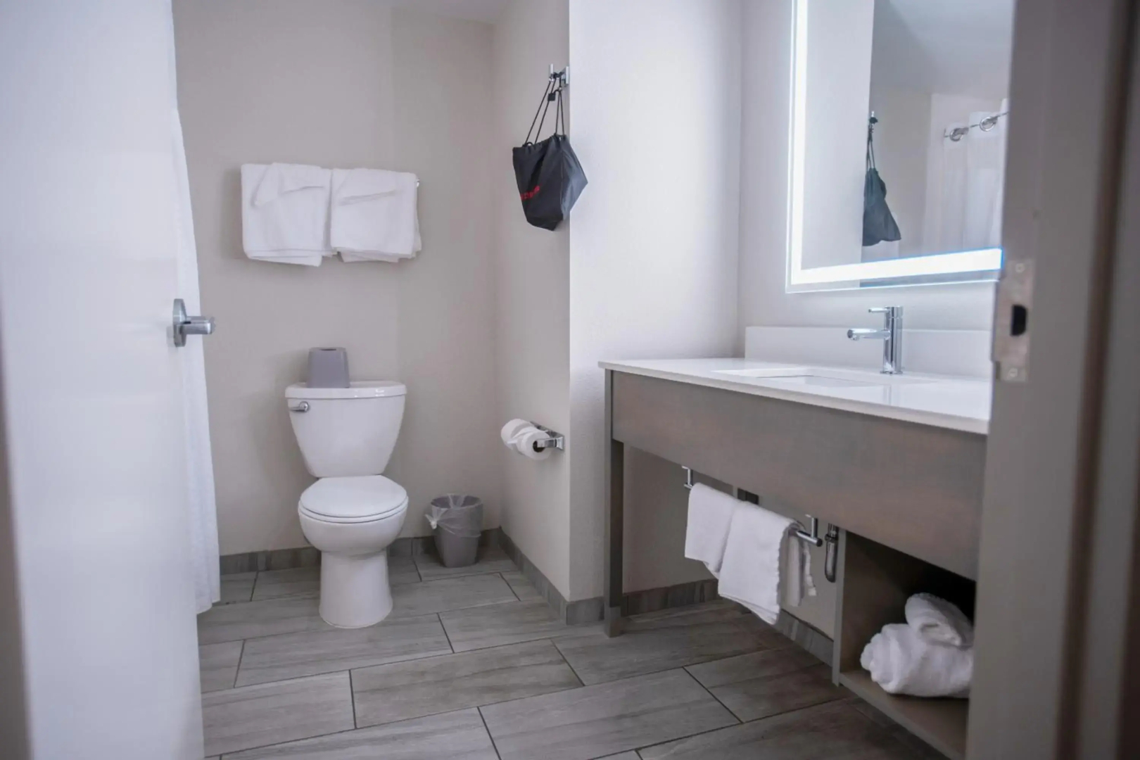 Holiday Inn Express Pembroke by IHG