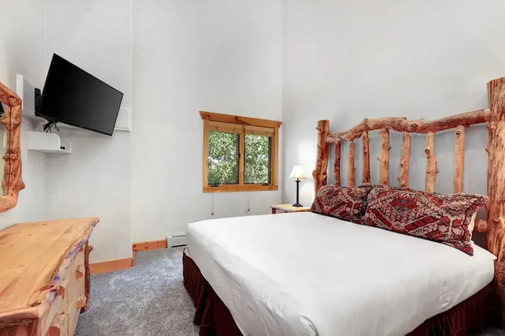 Timber Wolf Lodge 10d 2 Bedroom Condo by RedAwning