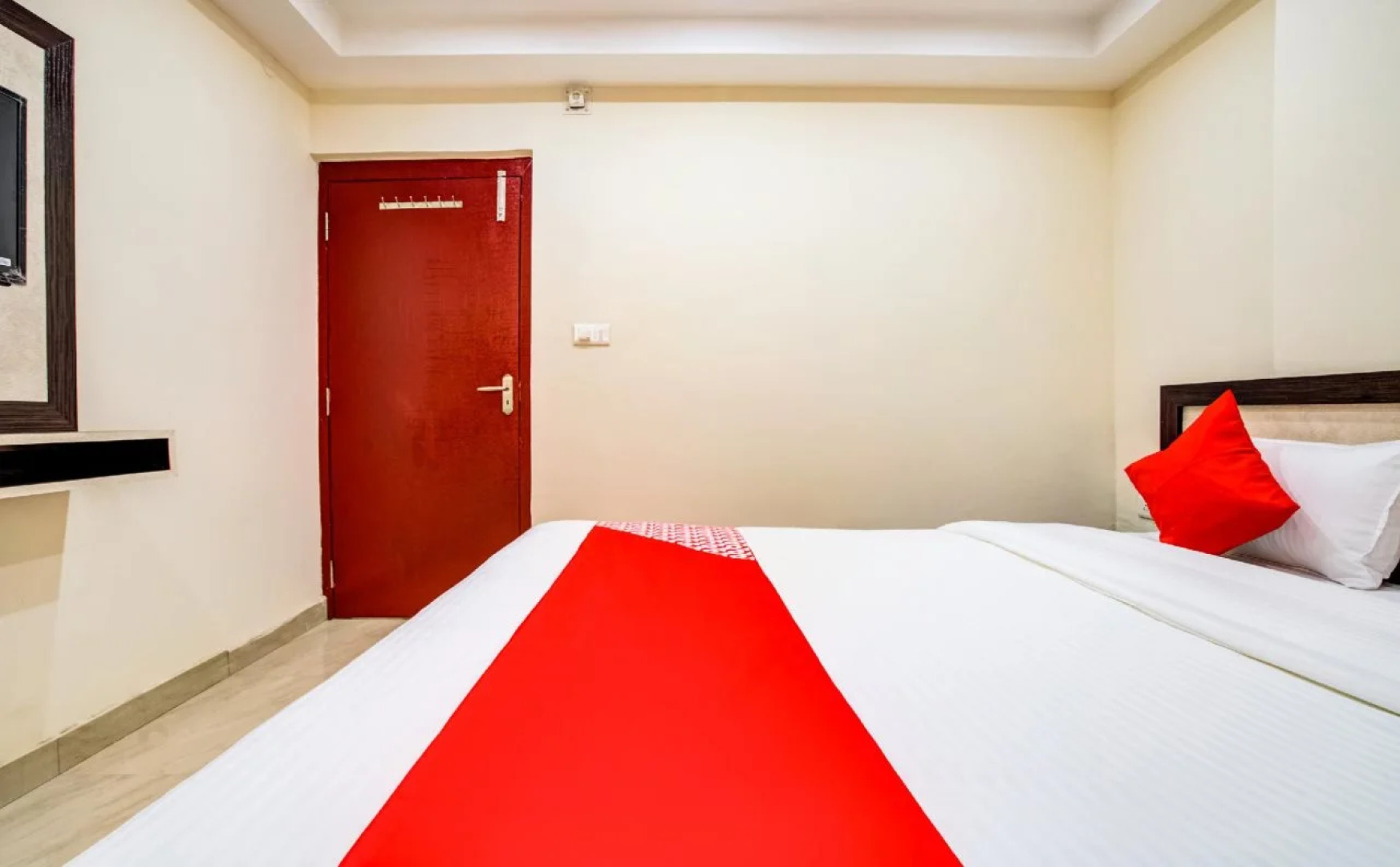 The Grand Yash By OYO Rooms