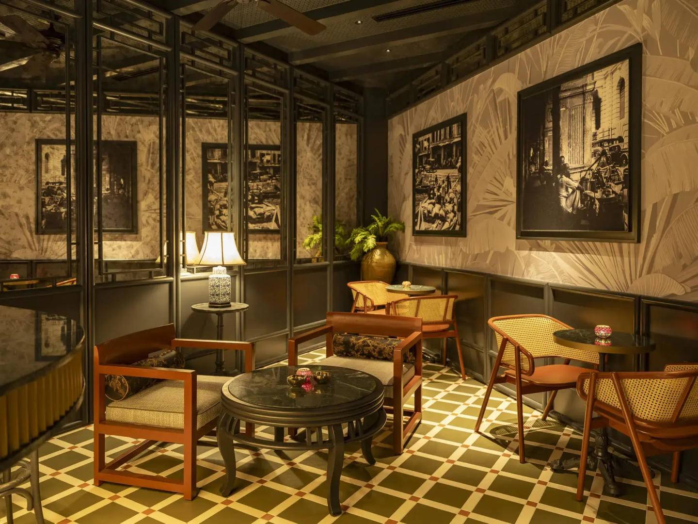 Отель The Robertson House by The Crest Collection