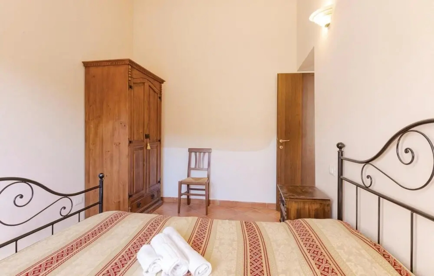 Valguerriera 6- Rosa Cremisi