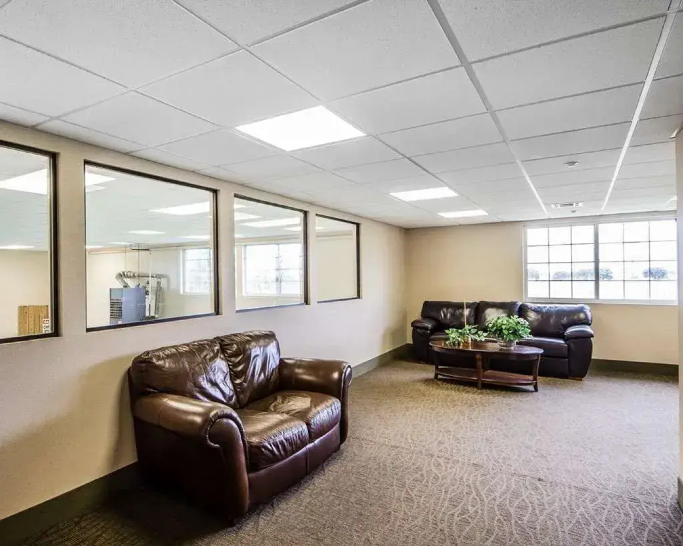 Econo Lodge Blackwell - I-35