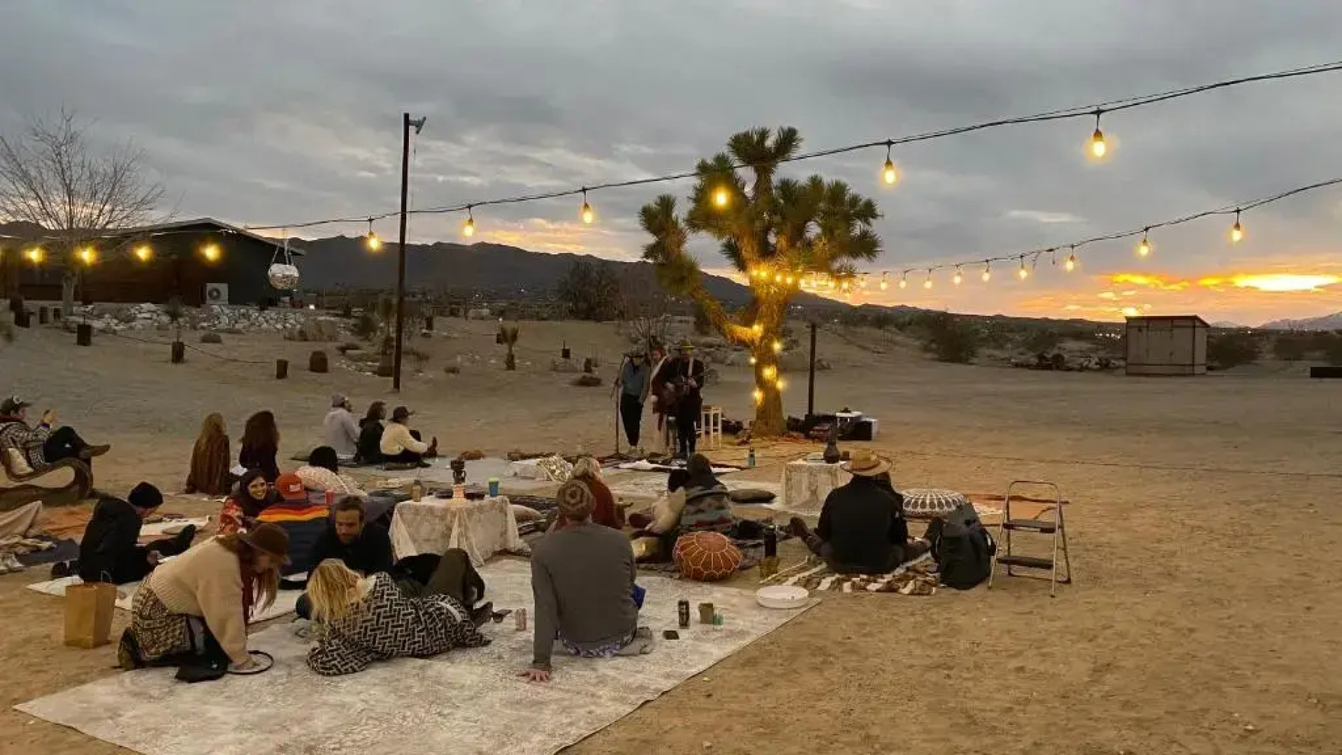 SAPPHIRE HAVEN + CASITA! Pool + Spa + Movie Theatre + 10 Min to Monument!