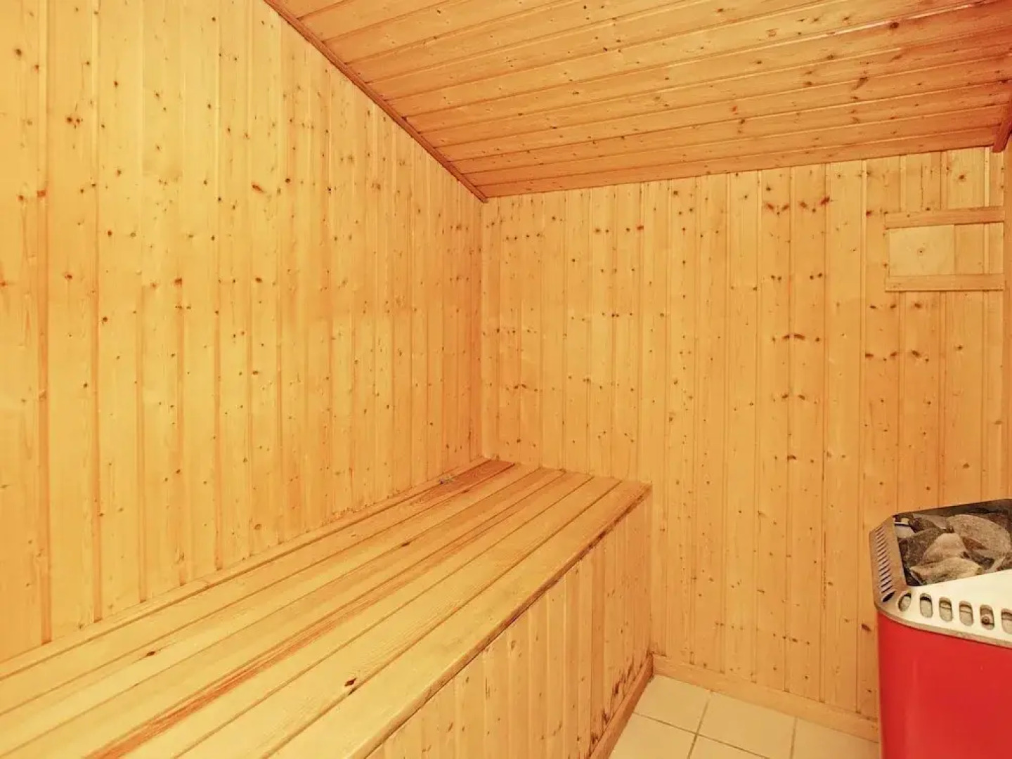 Lavish Holiday Home in Henne With Sauna