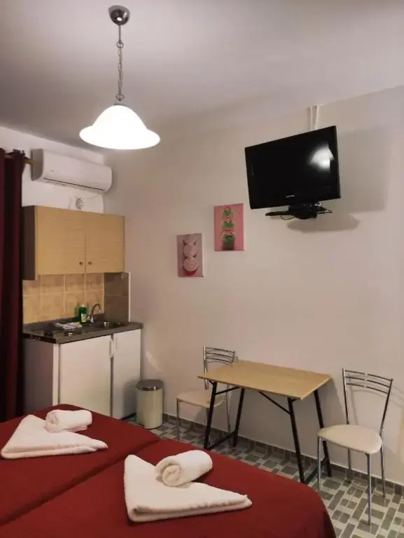 Soula Apartments & Studios