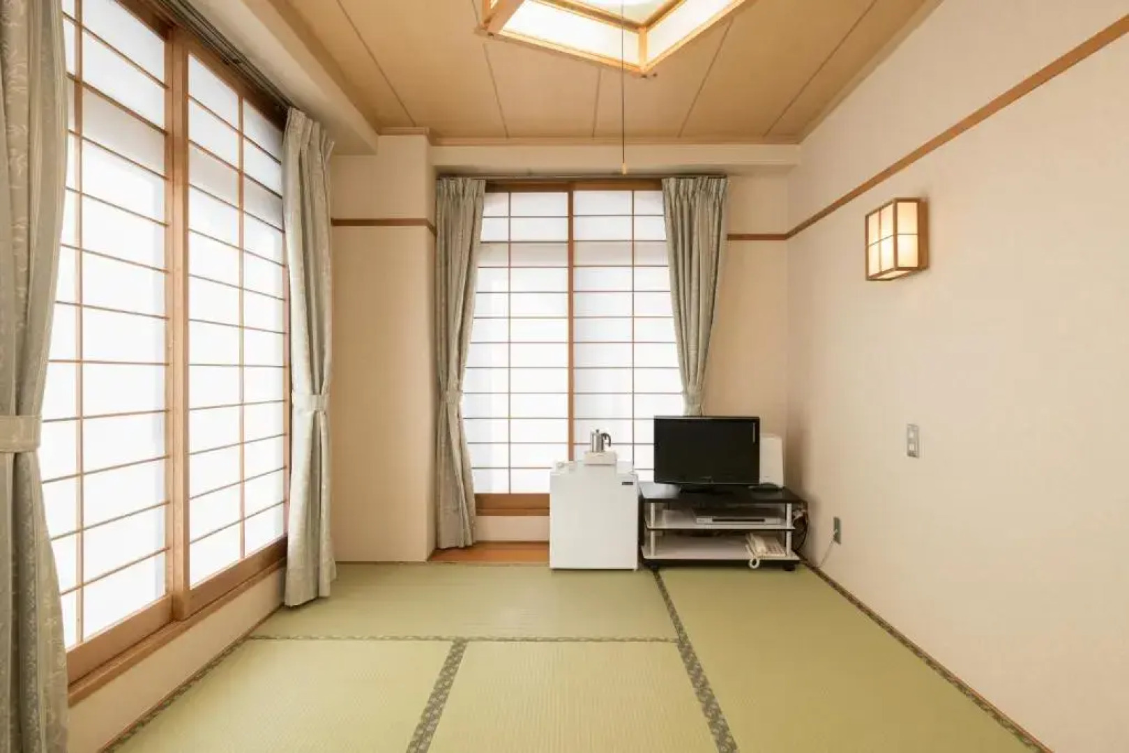 OYO Business Hotel Koyo