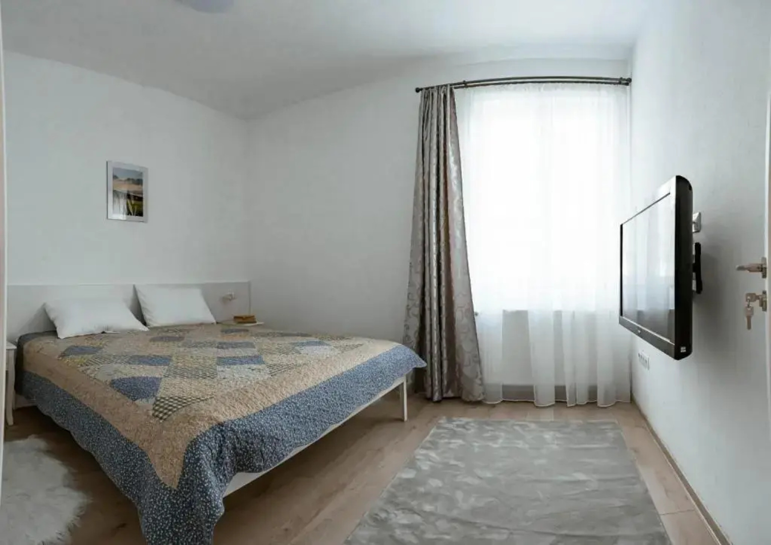 Solomon Apartments ap 2
