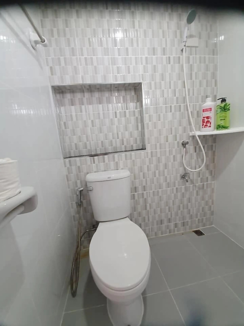 Samutsakorn Apartment