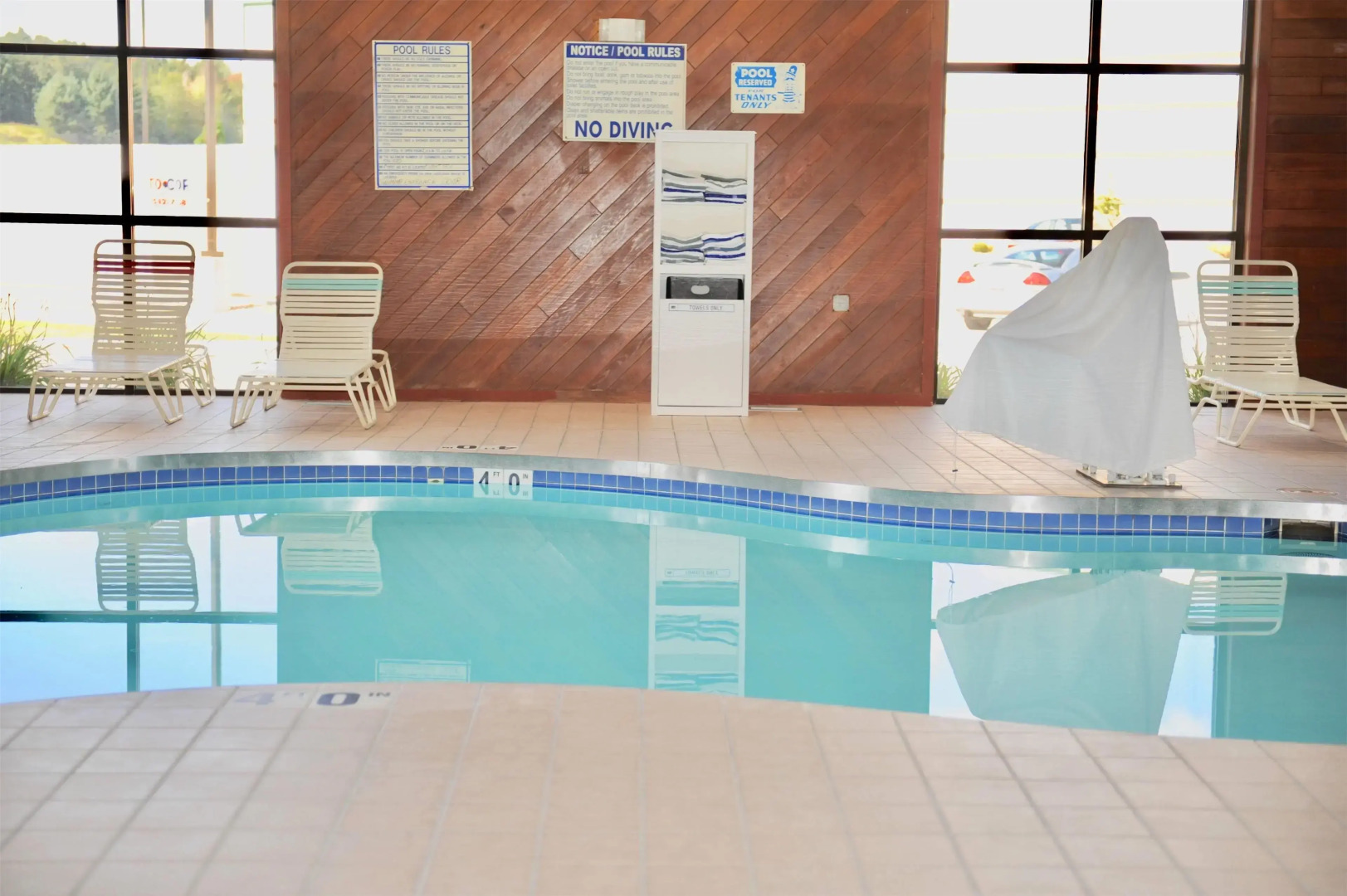 Days Inn & Suites by Wyndham Wausau