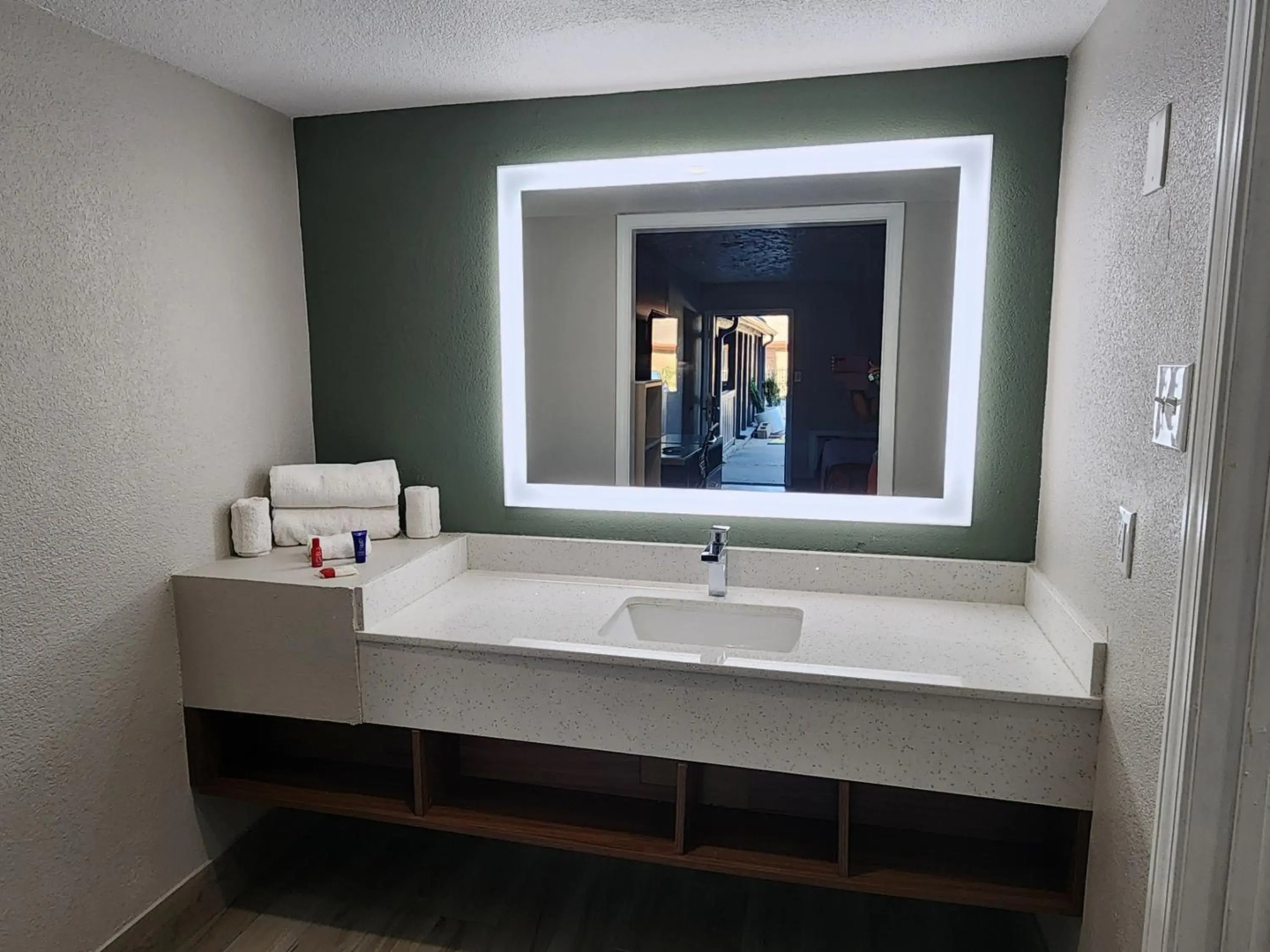 Americas Best Value Inn Longview