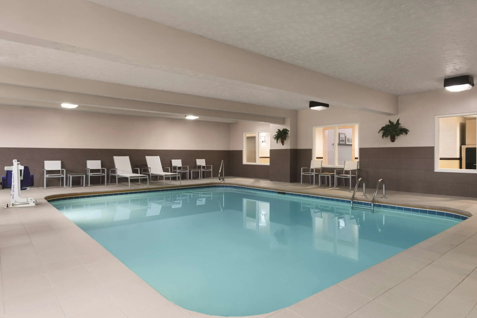 Country Inn & Suites by Radisson, Fairborn South, OH