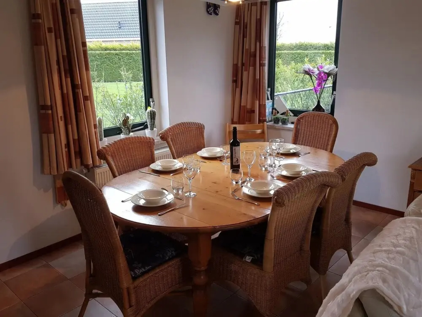 Nice Holiday Home with Sauna & Hot Tub near Wadden Sea