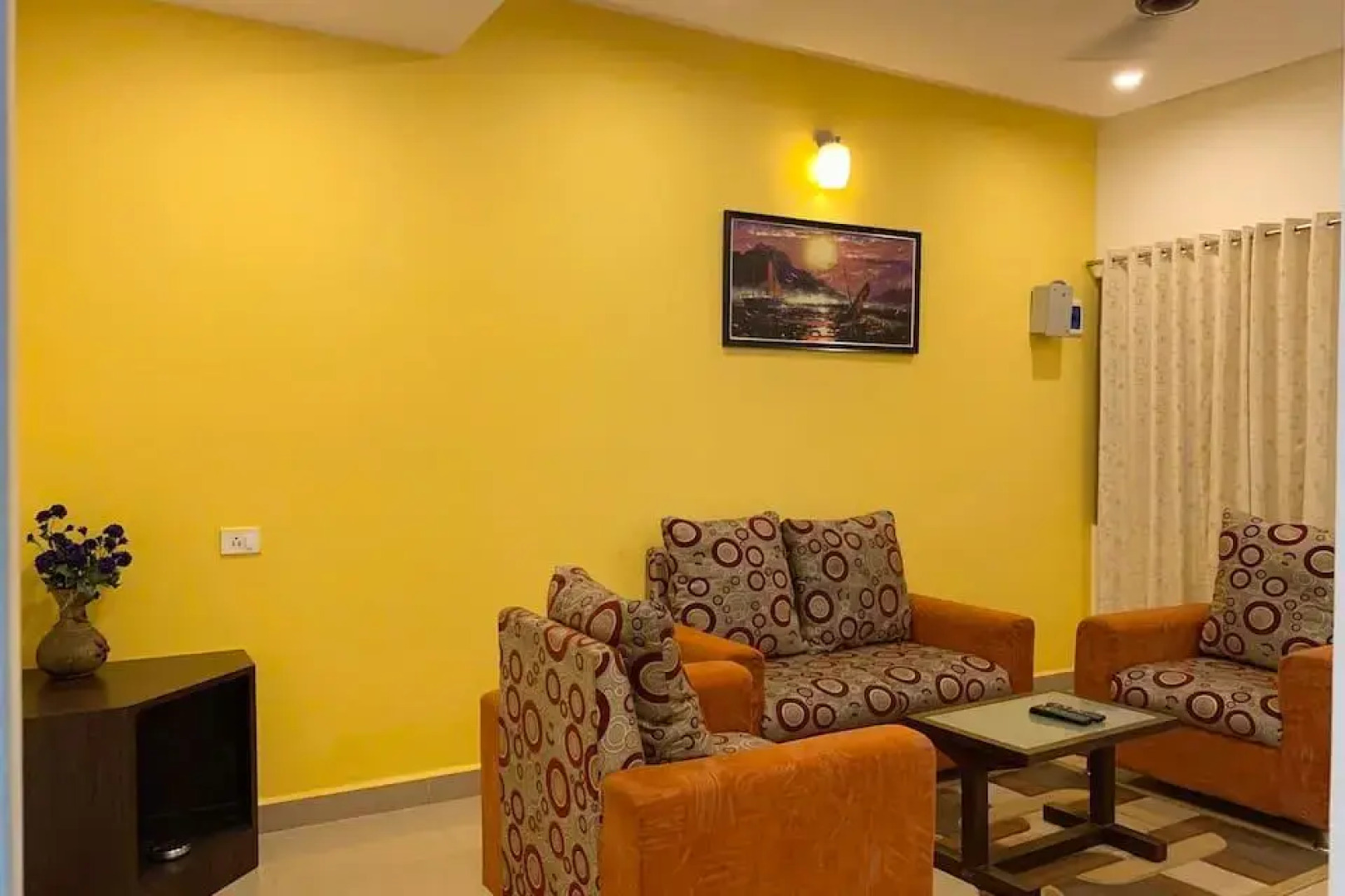 Aditi Comforts - Premium Serviced Apartment