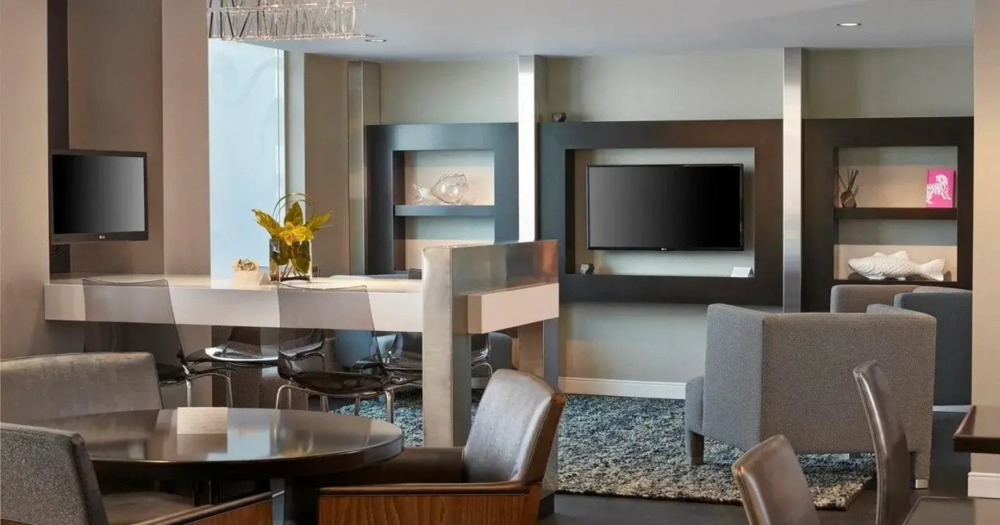 Renaissance Edmonton Airport Hotel