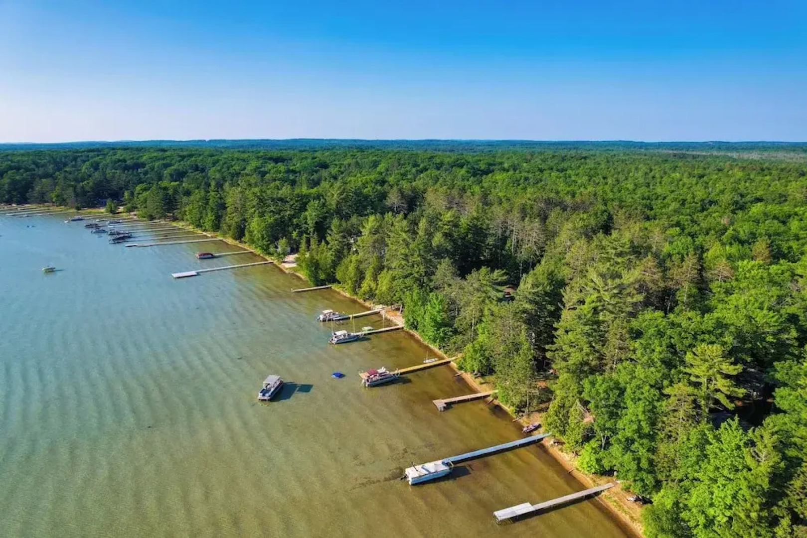 Higgins Lake House w/ Swimming Dock!