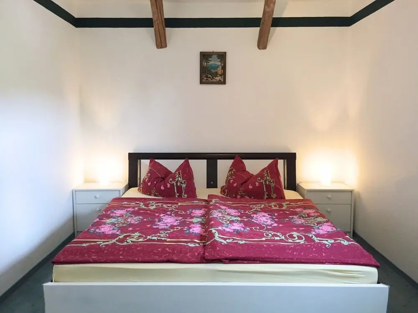 Holiday Home Directly Along the Edge of the Forest, Sauna and Modern Furnishings