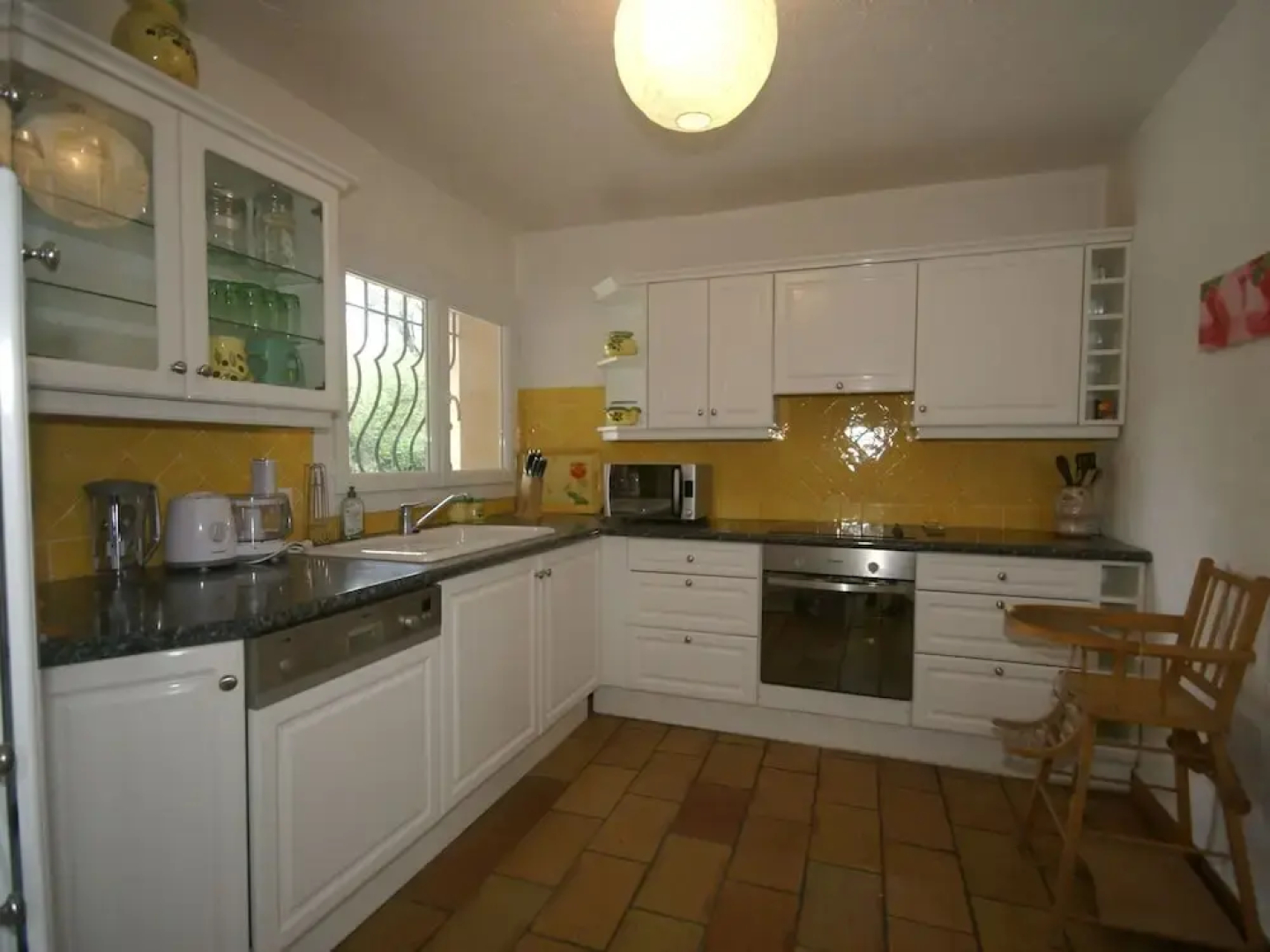 Majestic Villa in Mouans-Sartoux with Swimming Pool