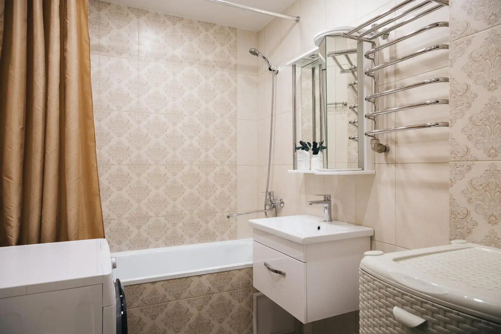 Две Подушки на ул. Левичева, д. 19