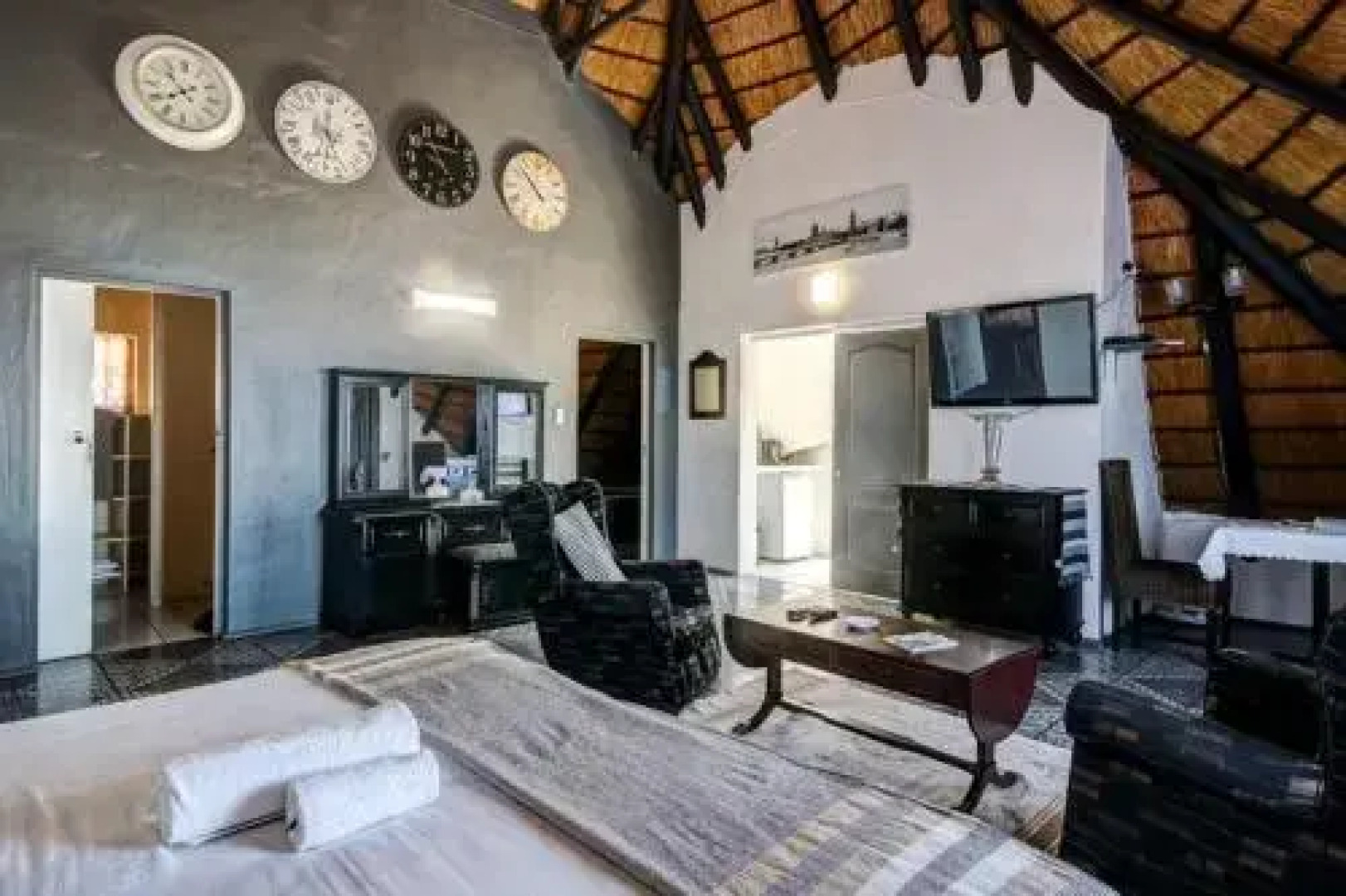 Khaya La Manzi Guest Lodge