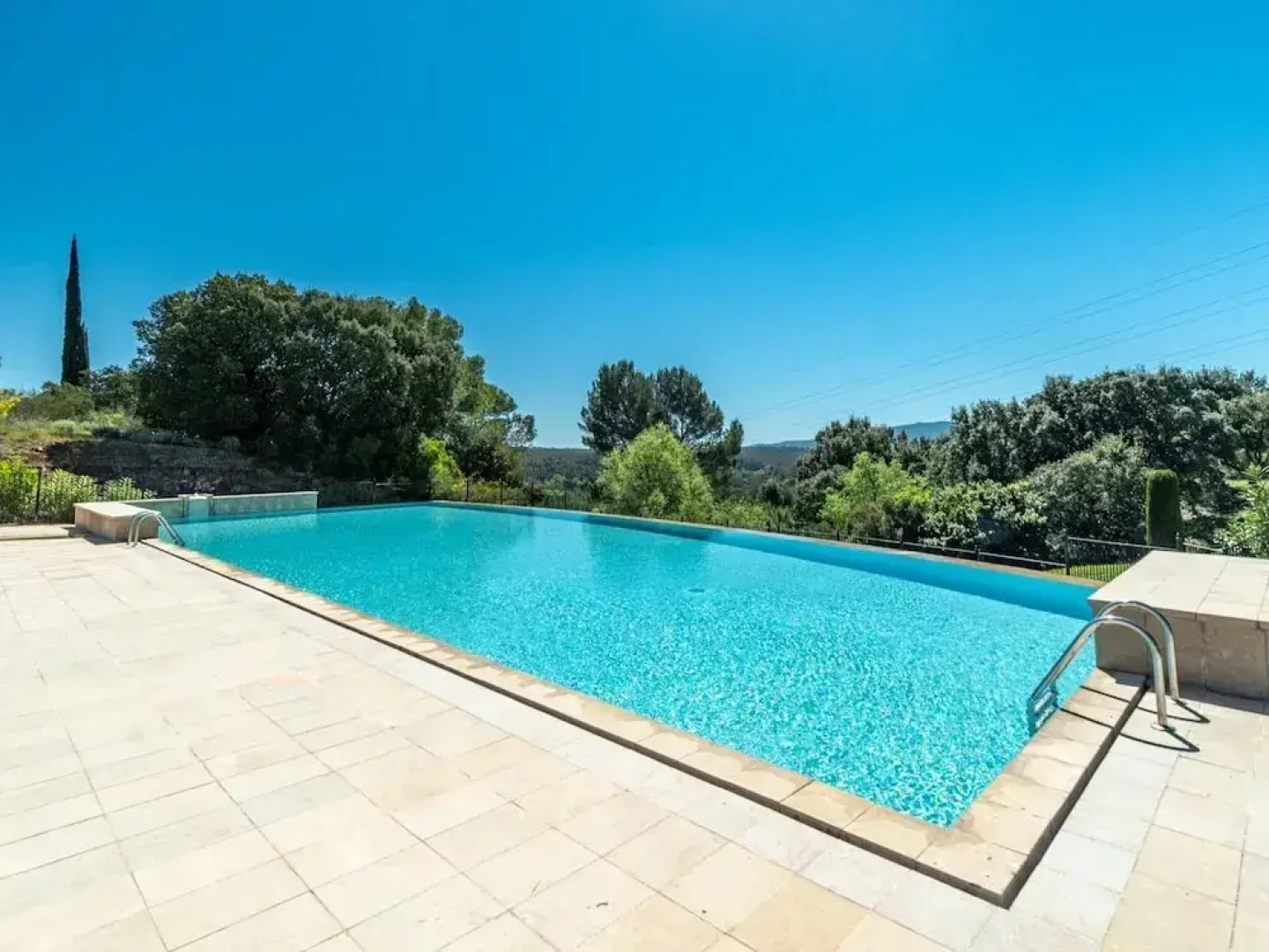 Holiday Flats at Domaine de Saint-endreol With Golf, SPA and Pool