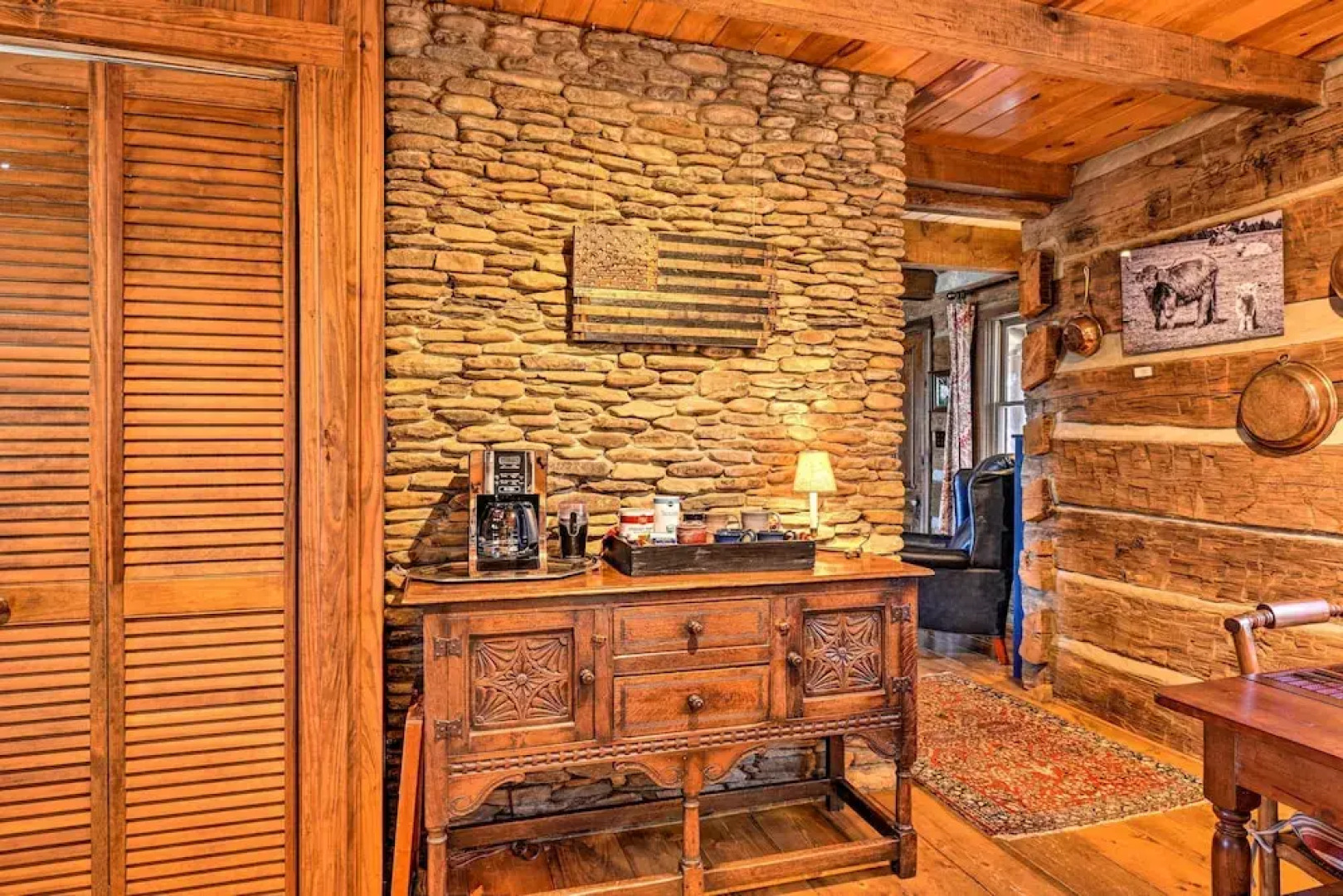 Cabin Near Boone w/ Hot Tub & Mountain Views