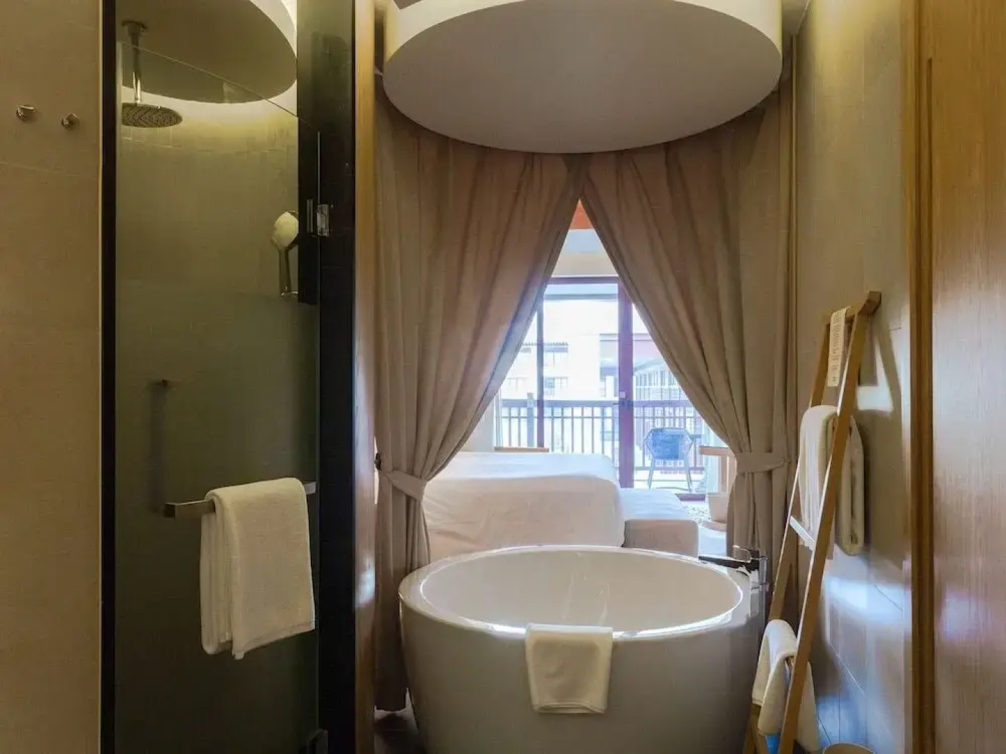 Angsana Xian Lintong