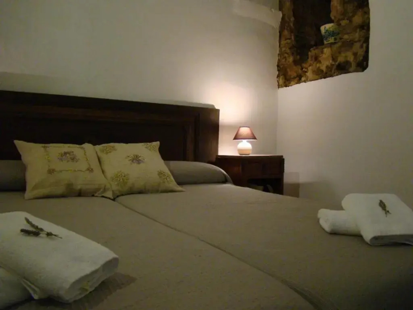 L'Escoleta Apartments